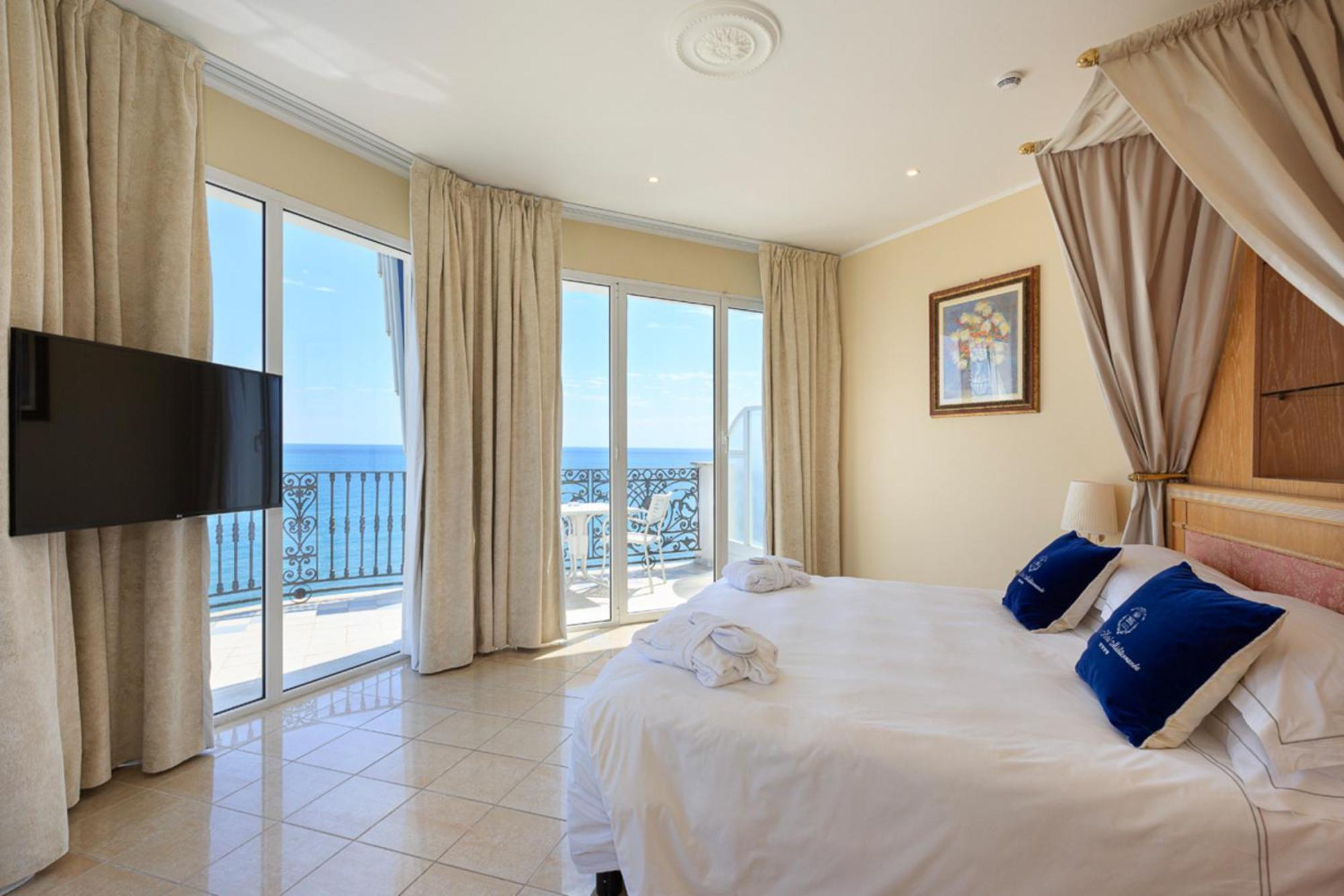 אלסיו Grand Hotel Mediterranee מראה חיצוני תמונה
