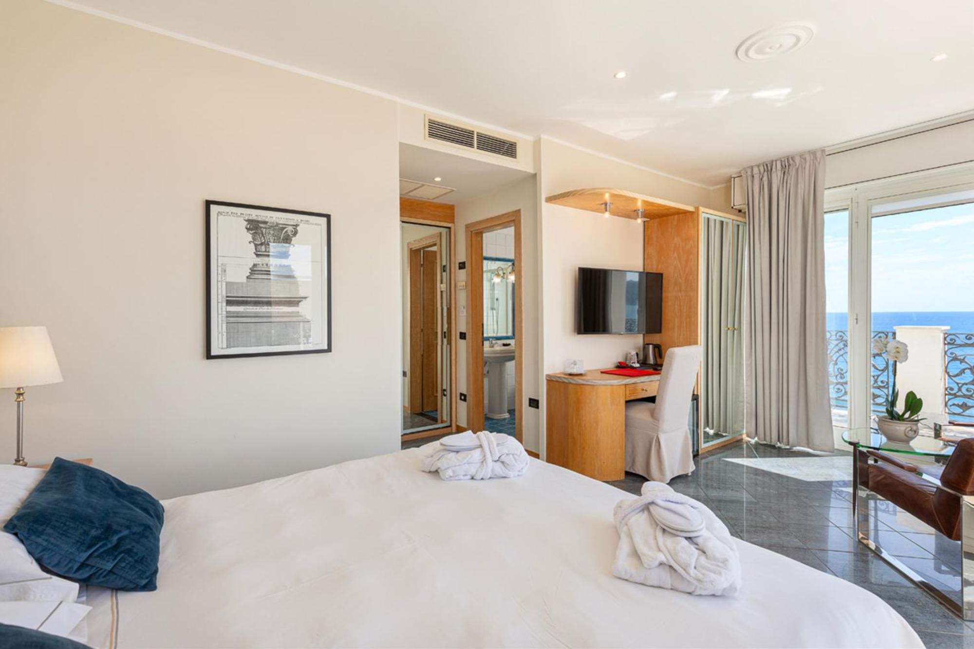 אלסיו Grand Hotel Mediterranee מראה חיצוני תמונה