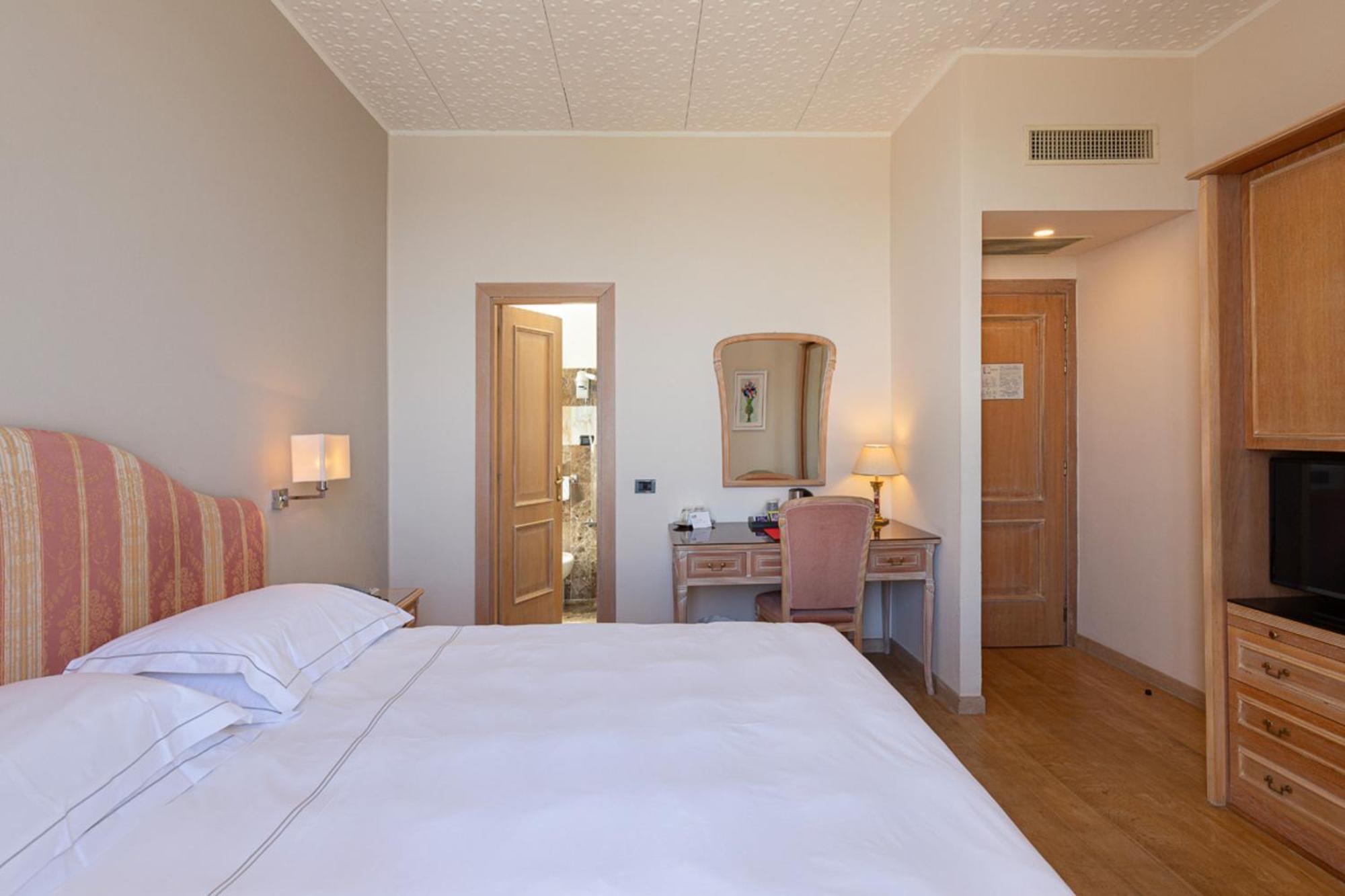 אלסיו Grand Hotel Mediterranee מראה חיצוני תמונה