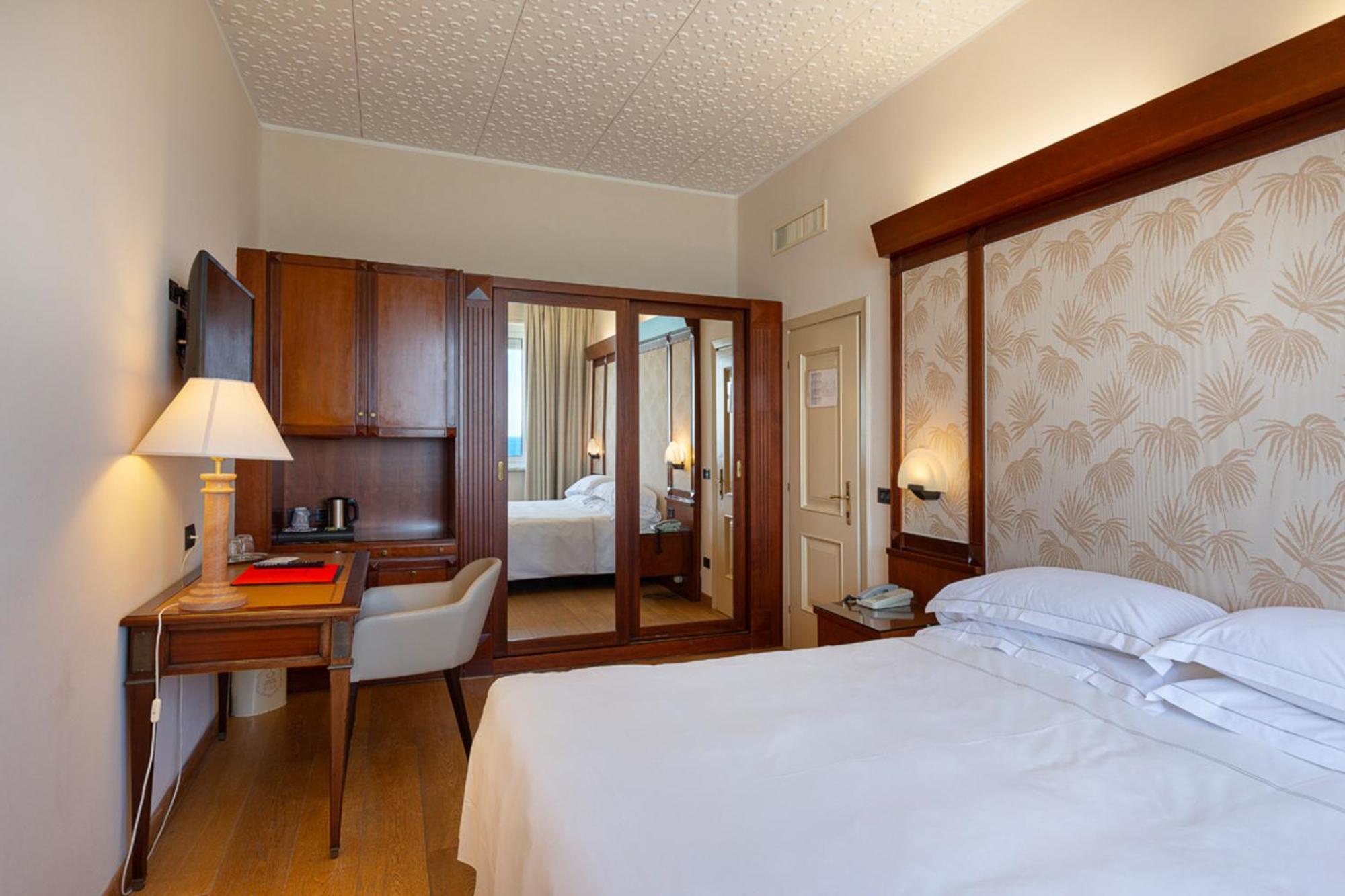 אלסיו Grand Hotel Mediterranee מראה חיצוני תמונה